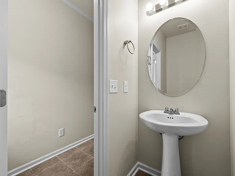 223 Caldwell Loop — Photo 9