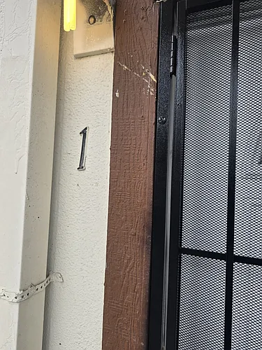 2556 Traction Ave Photo 1