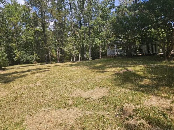 102 Richmond St, Sandersville, GA 31082