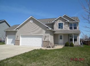 8928 Cottonwood Dr, Freeland, MI