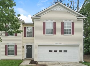 7024 Maple Park Ln, Charlotte, NC 28269