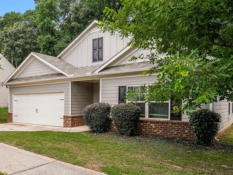 3517 Mica Cir SE — Photo 3