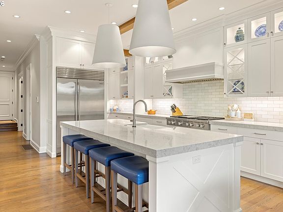 5th image of 16871 Greenbrier Rd