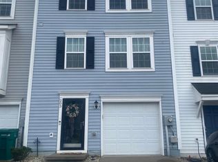 203 Queensbury Ct, White Hall, WV 26554