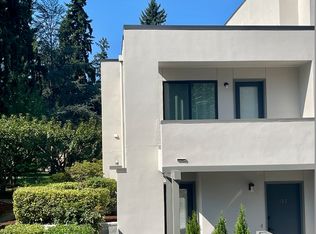 17001 Inglewood Rd NE, Kenmore, WA 98028