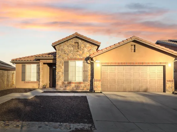 999 S De Sante Ave, Fresno, CA 93727
