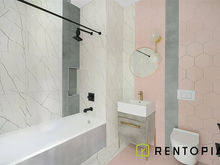 209 Montrose Ave #5B — Photo 9