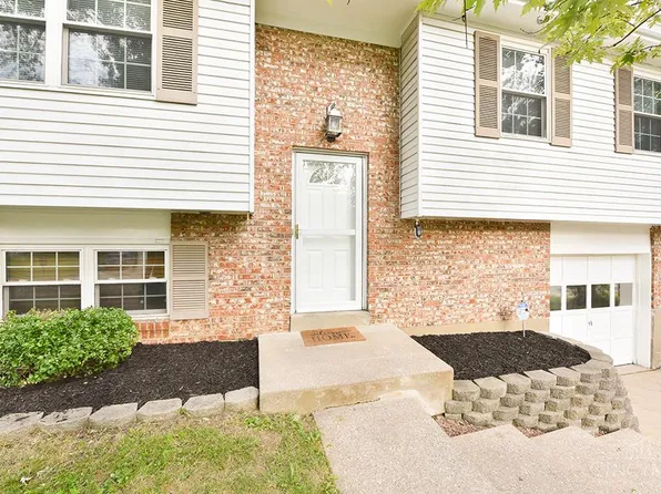 9926 Pinedale Dr, Cincinnati, OH 45231