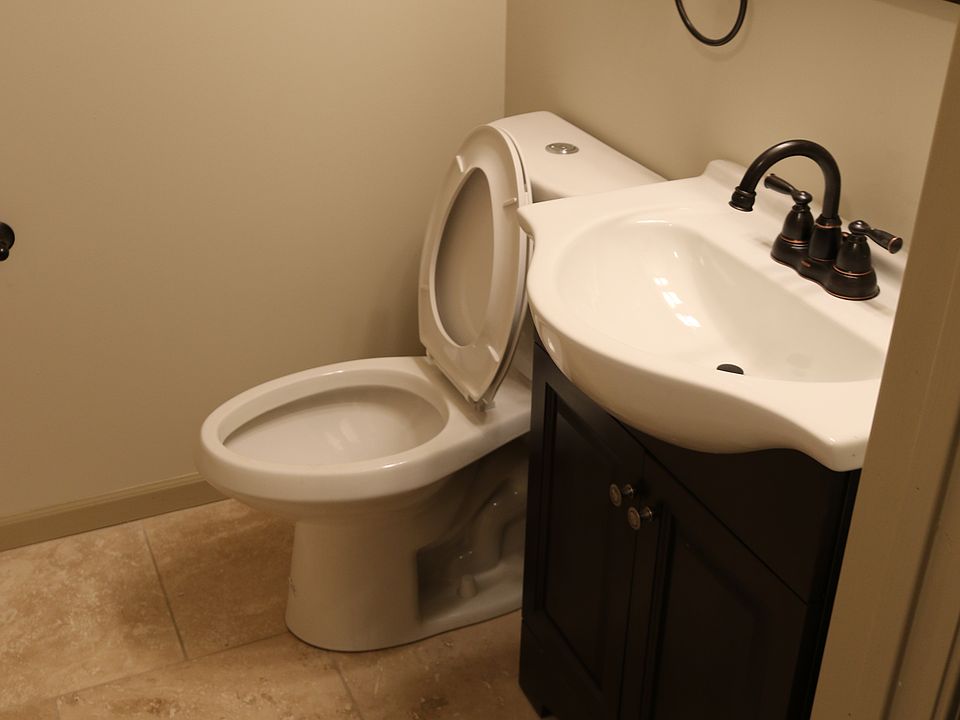 1st image of 1051 E 53rd Ave