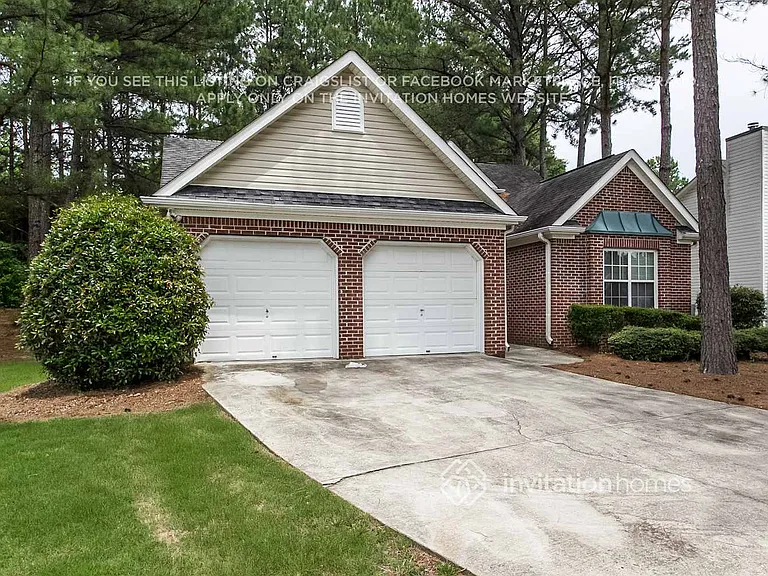 180 Eastfield Ct — Photo 3