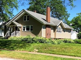 2715 15th Ave, Moline, IL 61265