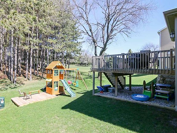 4th image of 9326 Ancient Oak Ln