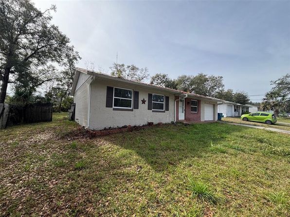 990 Liskeard Ave, Orange City, FL 32763
