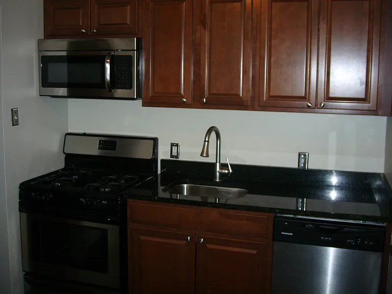 3038 N Williams St — Photo 2