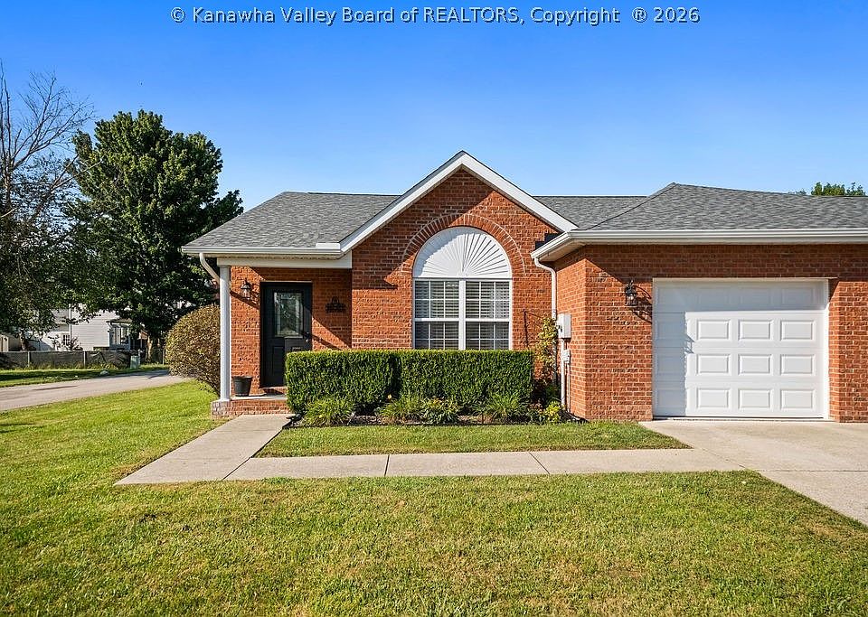 1st image of 144 Windmere Dr