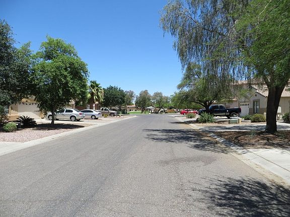 5th image of 846 E Pollino St