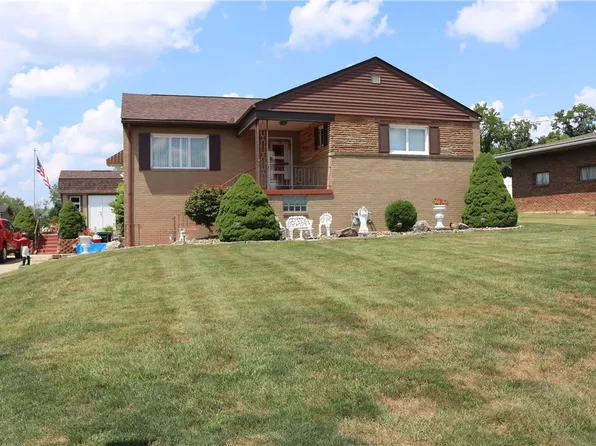555 Fairway St S, Washington, PA 15301