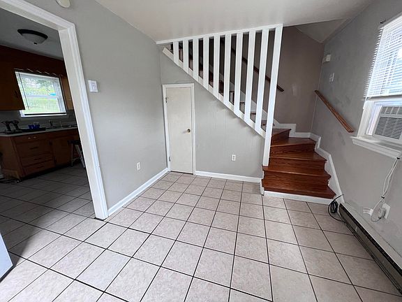 5th image of 1022 Morgan Ave SE
