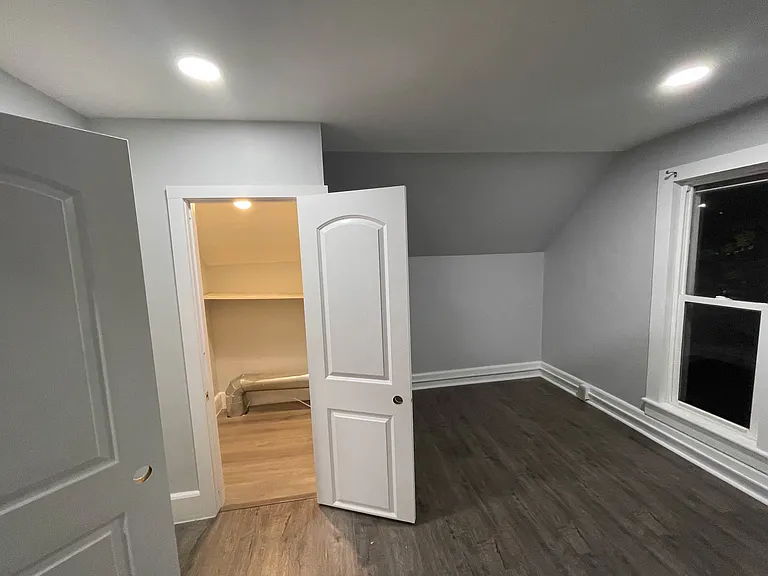 717 E Mishawaka Ave — Photo 12