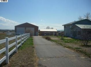 33127 Pikes Peak Dr, Greeley, CO 80631