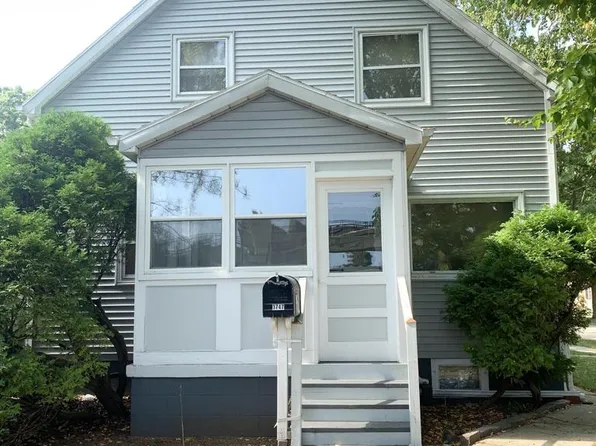 3747 S Arctic AVENUE, Saint Francis, WI 53235
