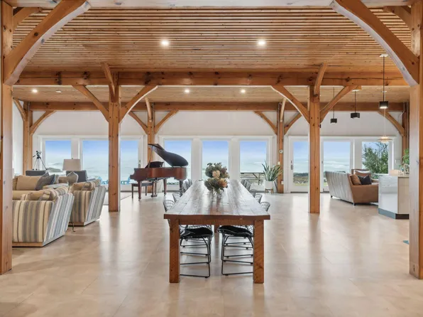 52 Shipwreck Cove Road, Cape Elizabeth, ME 04107