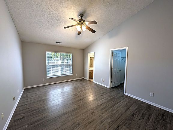 5th image of 11024 Sandboar St