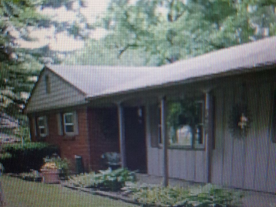 Exterior Front Closeup