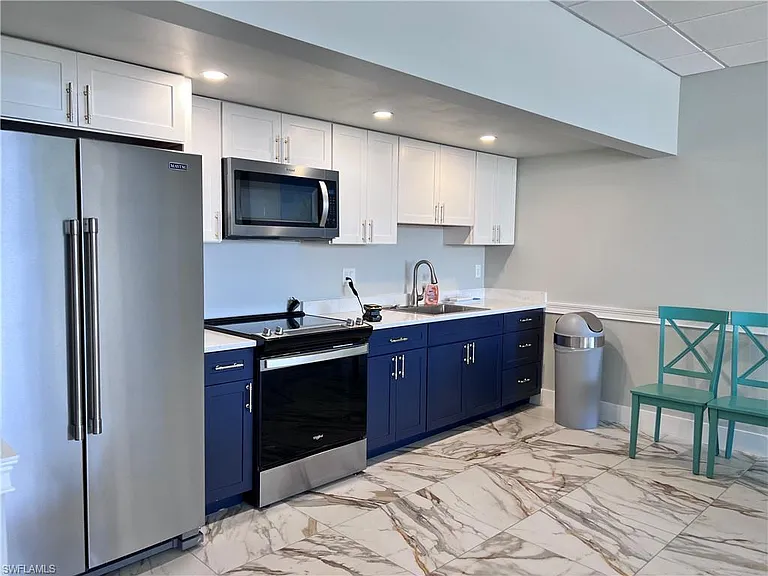 5 Bluebill Ave #303-1 — Photo 7