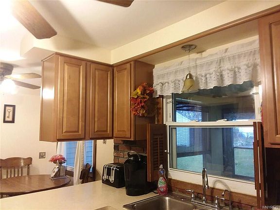 4th image of 3432 Emerling Dr