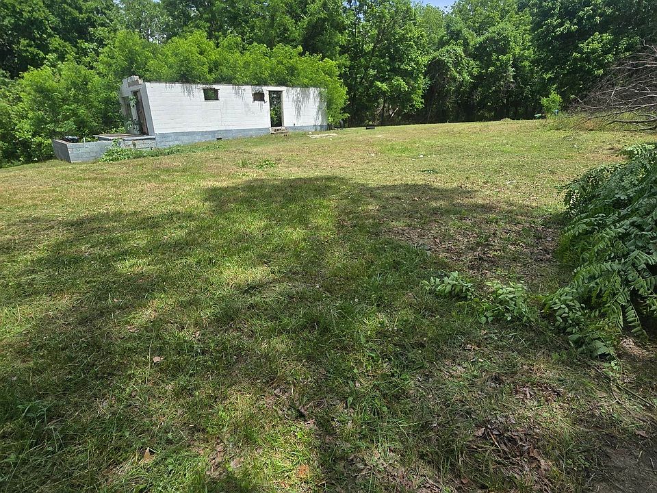 2nd image of 5106 Hillbrook Rd
