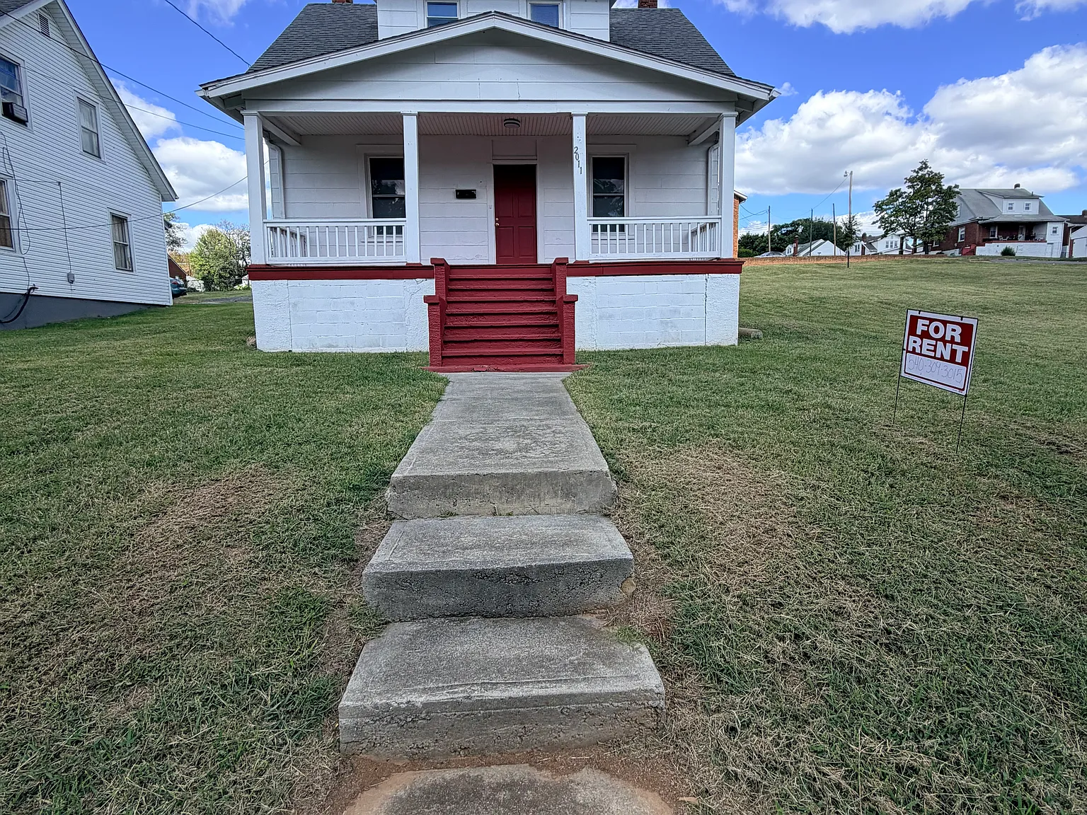 3 bed, 6996 sqft, $1,400 — Photo 2