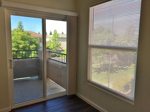 3rd image of 5350 Dunlay Dr Unit 2414