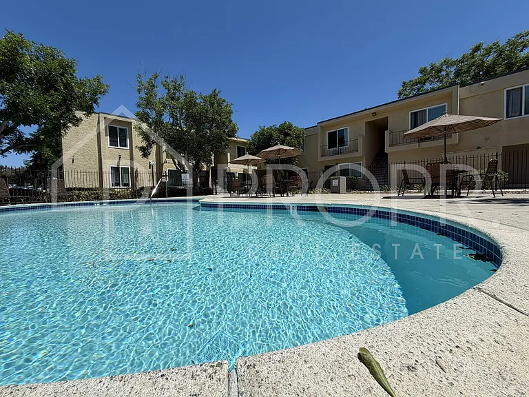 3240 Olive St — Photo 3