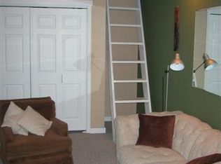 136 H St, Springfield, OR 97477