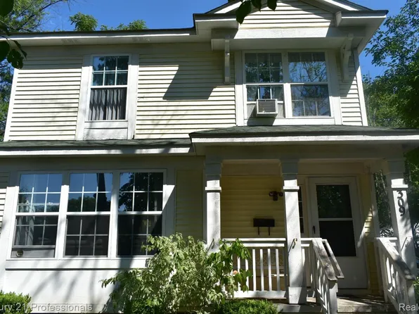 309 Russell St, Pontiac, MI 48342