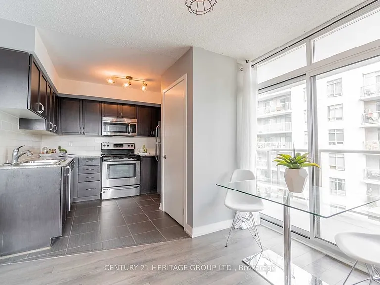 621 Lansdowne Ave #812 — Photo 11