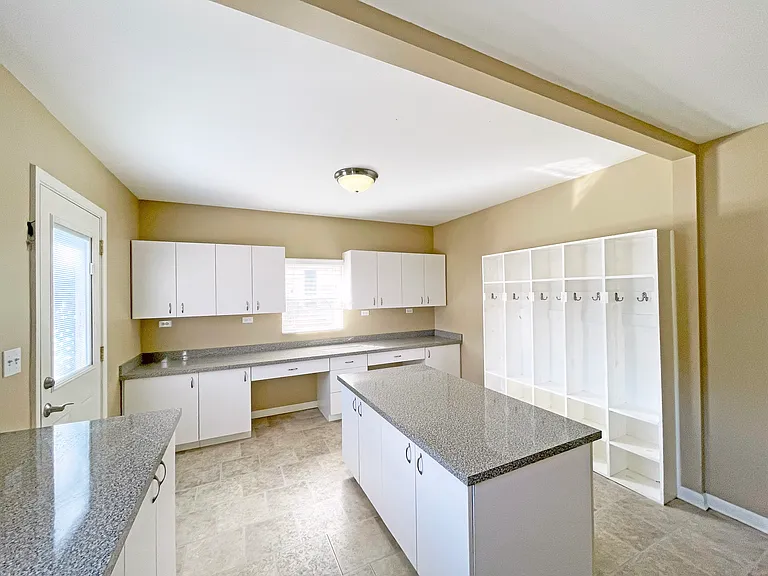 1528 E Bailey Rd — Photo 19