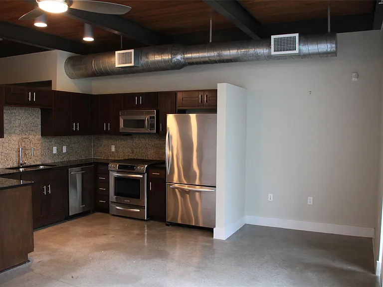 2205 N Lamar Blvd #115 — Photo 5