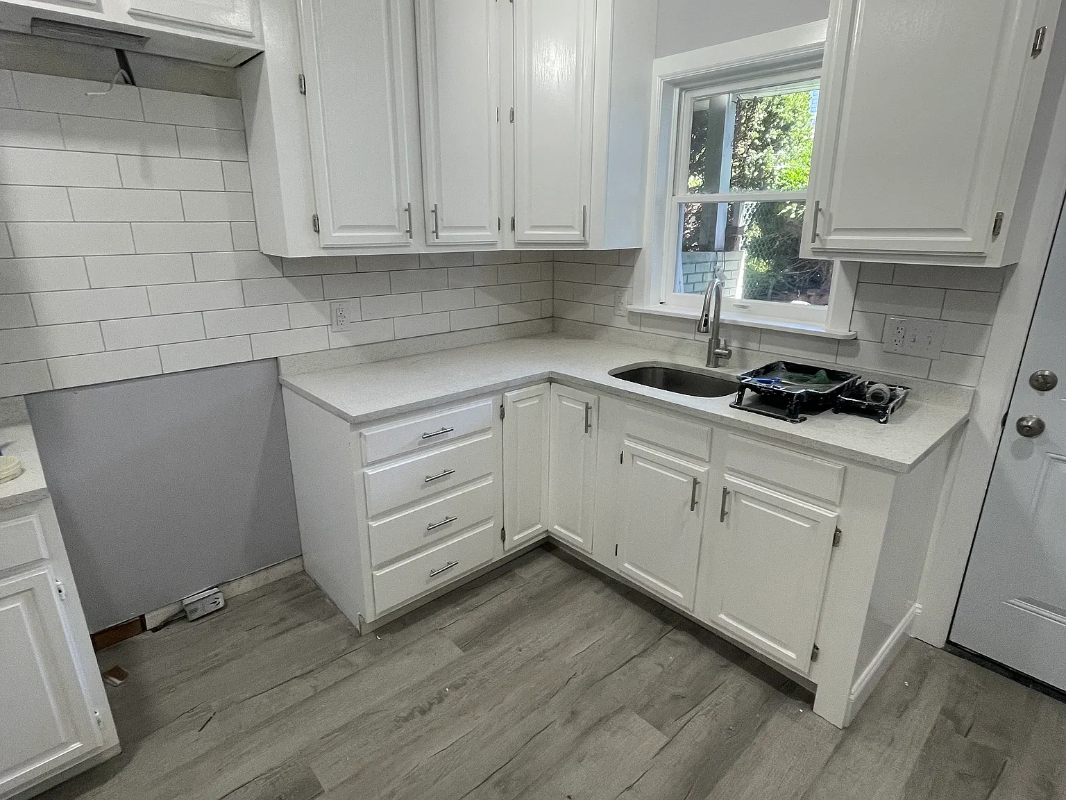 3 bed, 1182 sqft, $1,850 — Photo 3