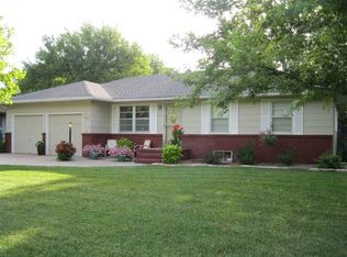 206 S Erb St, Hesston, KS 67062