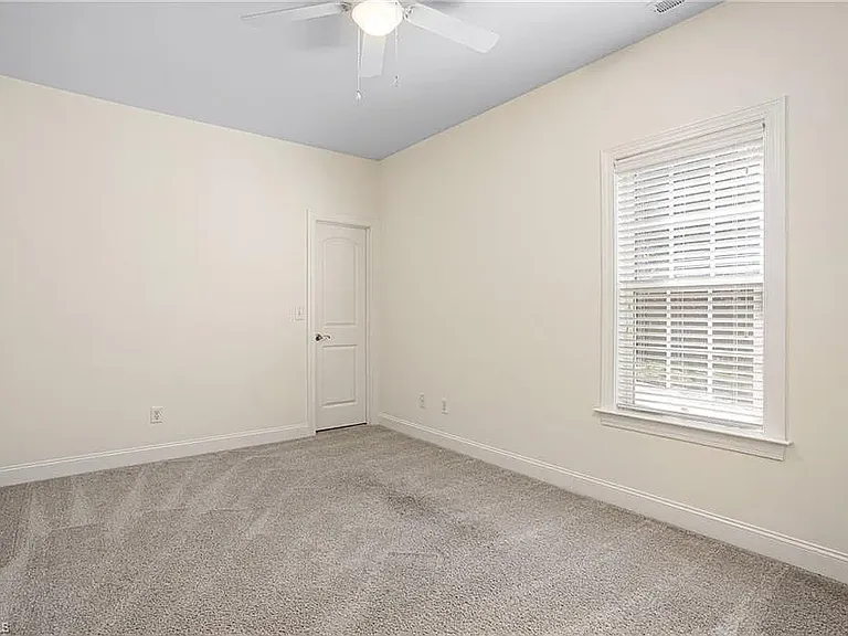 4138 Baylor St — Photo 21