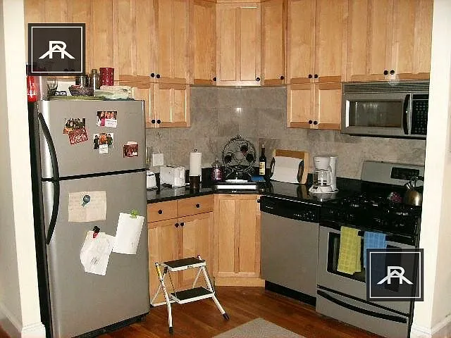 189 Winthrop Rd #3 — Photo 15