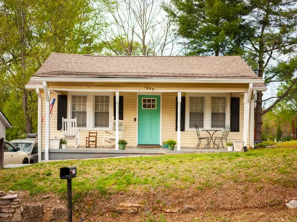 1045 Mapleash Ave, Columbia, TN 38401