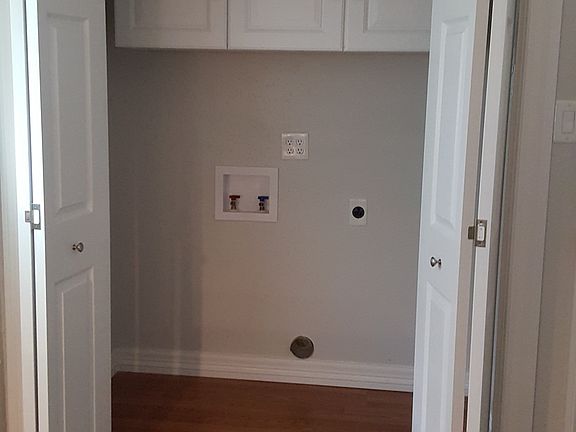 3rd image of 2710 Tyler Ave