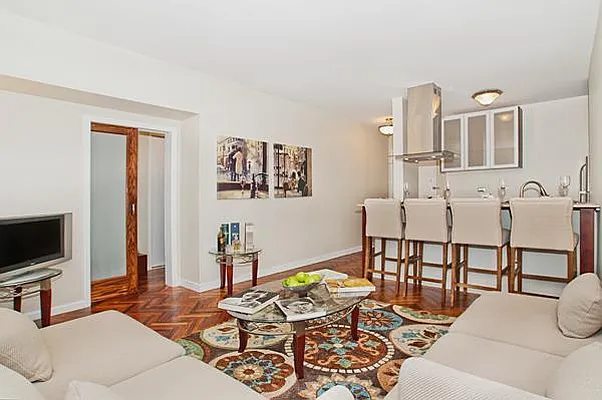 Sold by R New York | media 17