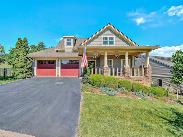 7102 Linn Cove Ct, Roanoke, VA 24018
