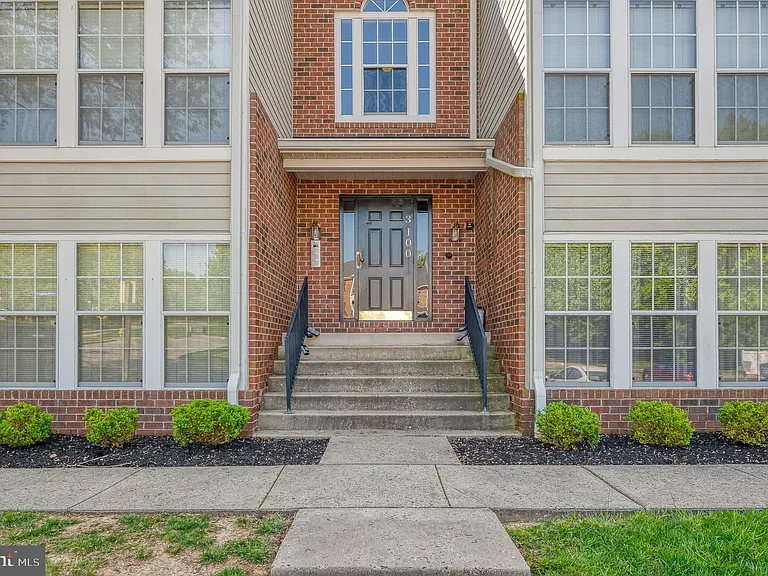 3100 Cardinal Way #J — Photo 31