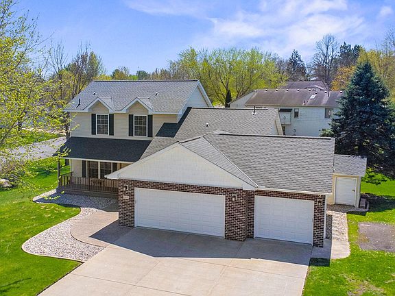 5th image of 955 Park Dr