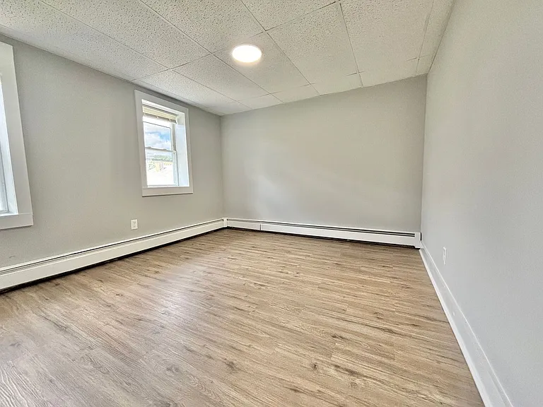 2303 Main St #J — Photo 8